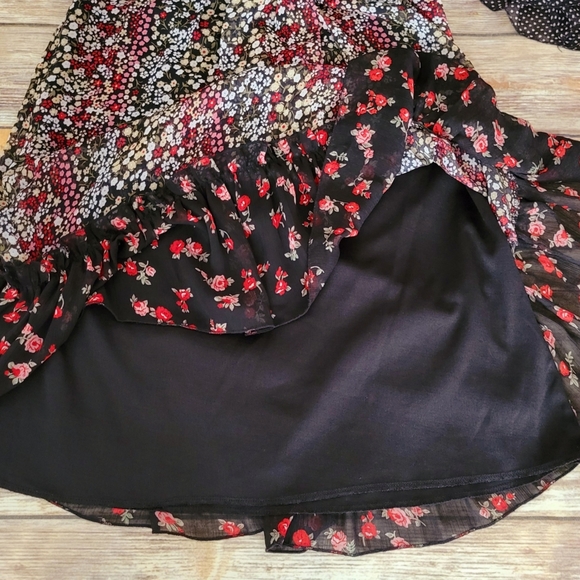 Appropriate Behavior Floral Dress 7/8 - Picture 6 of 10